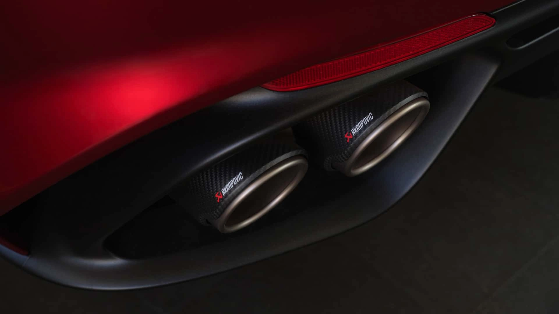 Alfa romeo giulia quadrifoglio collezione 2025 (4)